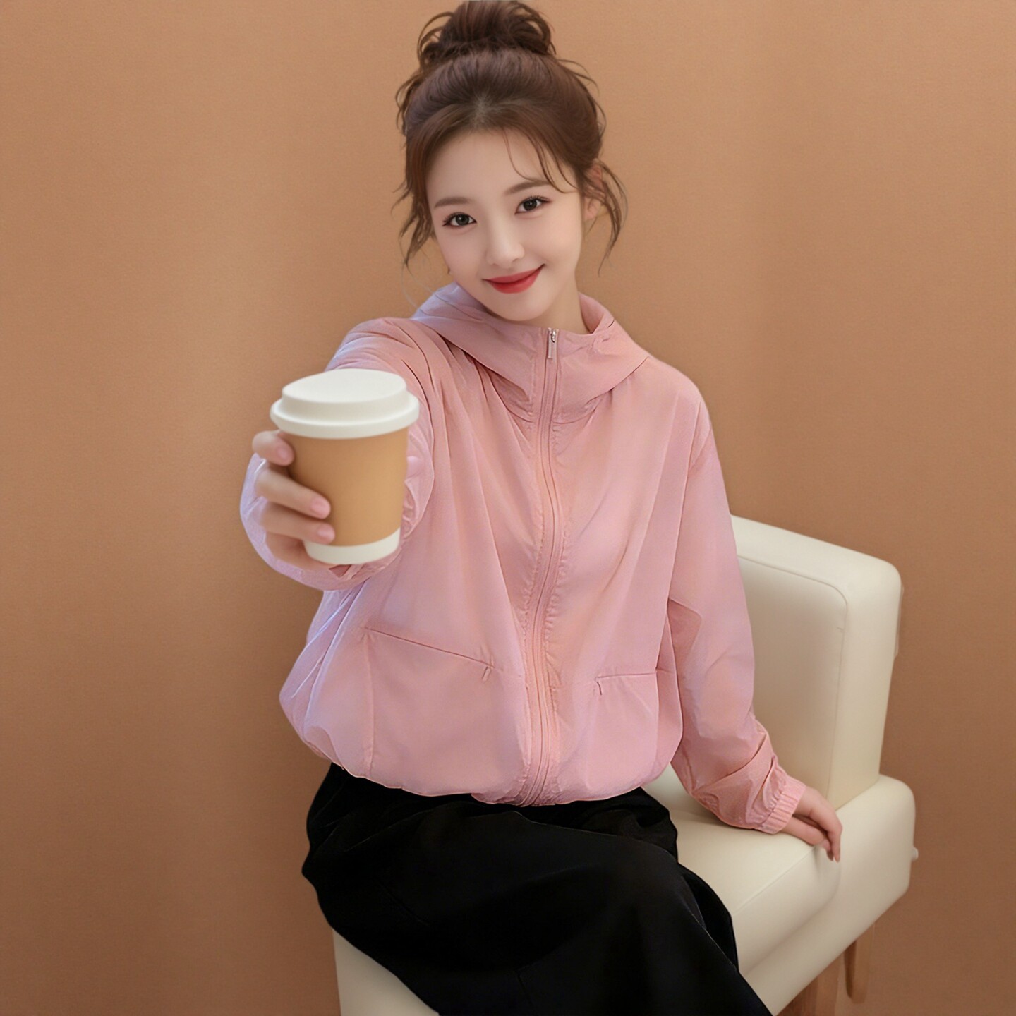 时尚连帽防晒衣女短款拉链口袋宽松显瘦轻薄防晒服百搭薄款外套