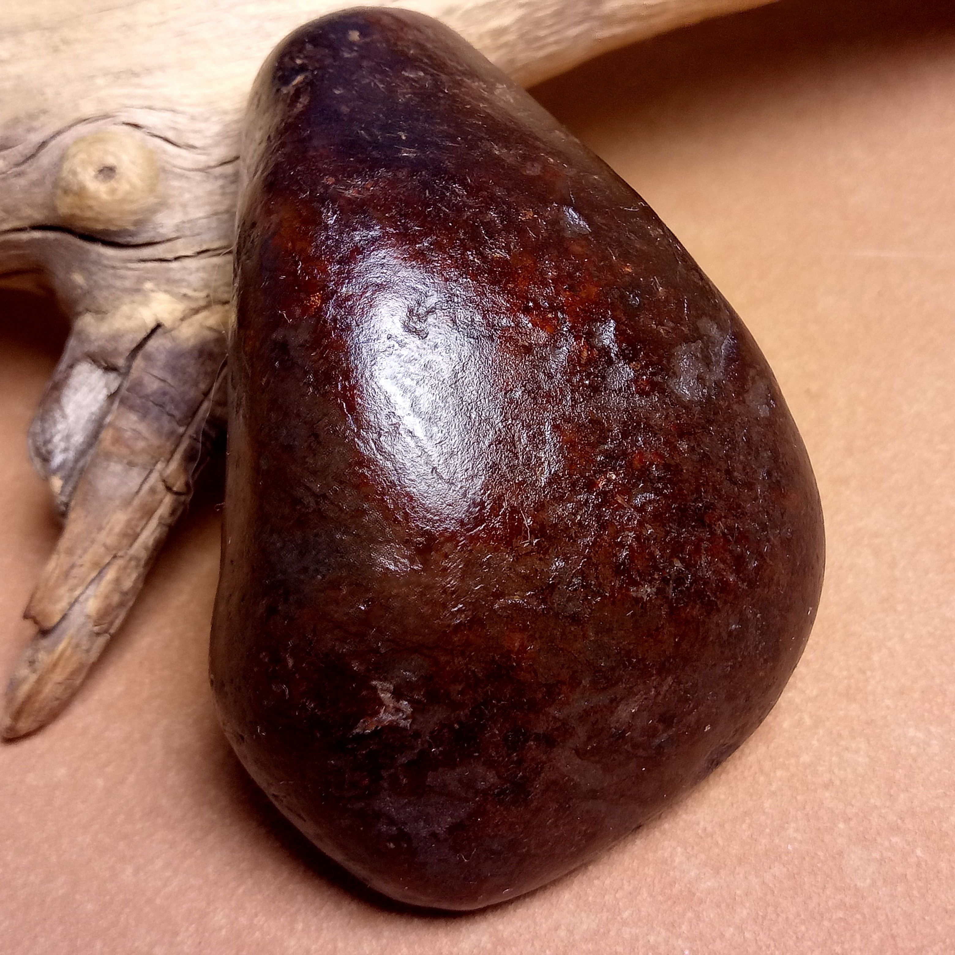 和田籽料原石天然红皮把件枣红真皮红沁无修可雕刻籽玉和田玉独籽