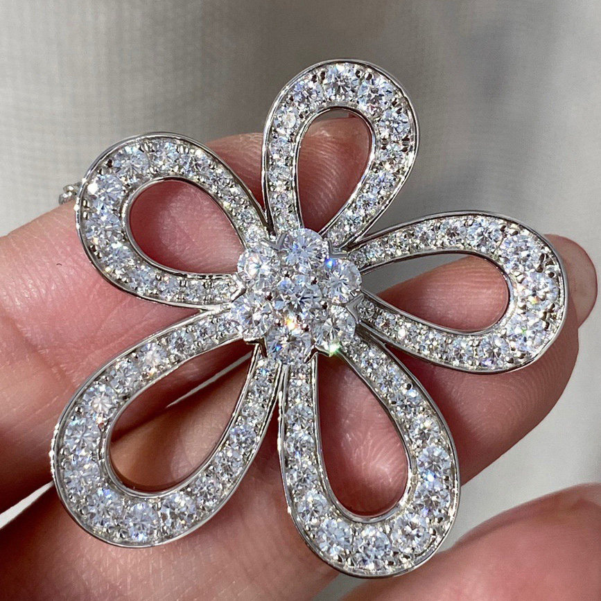 高级珠宝定制18k白金满钻蕾丝格桑花钻石flowerlace大花吊坠项链