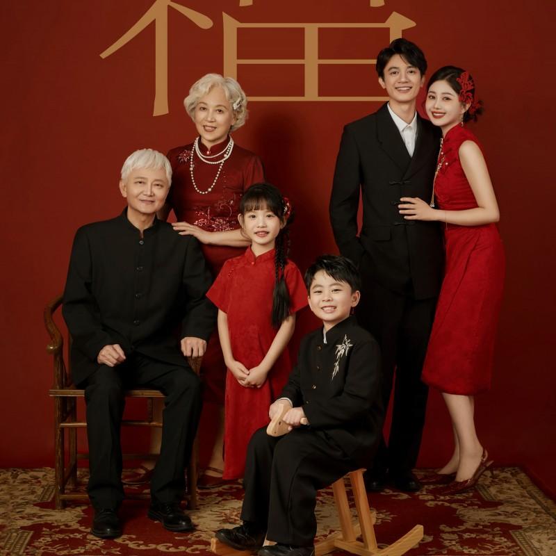 影楼全家福主题新款六口拍照礼服