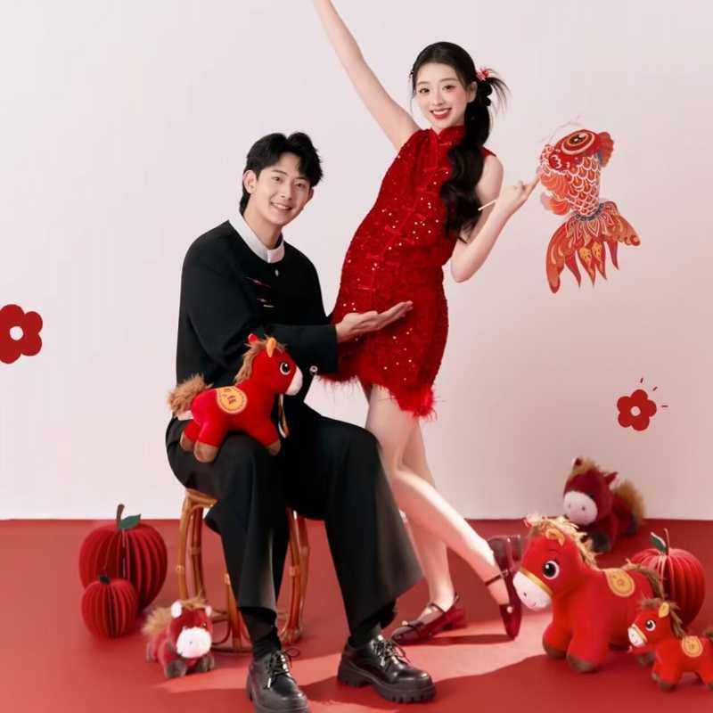 影楼孕妇新年国潮复古写真服装中国风亮片旗袍孕妈艺术照摄影服饰