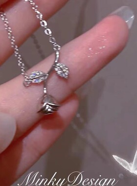 ins风闪钻玫瑰花项链女百搭高级感吊坠小香风不掉色锁骨链女项饰