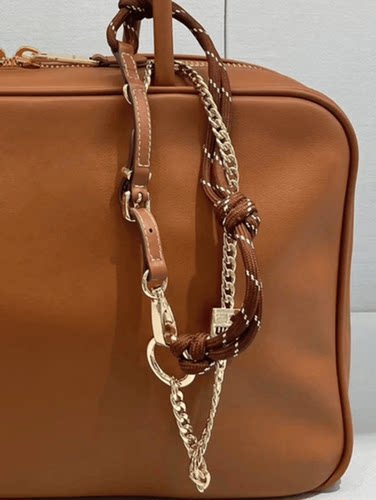 女士牛皮革金属包包配饰