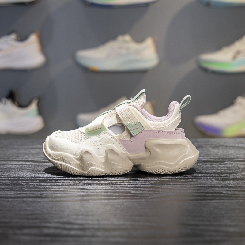 李宁夏季耐磨网面透气小童运动鞋