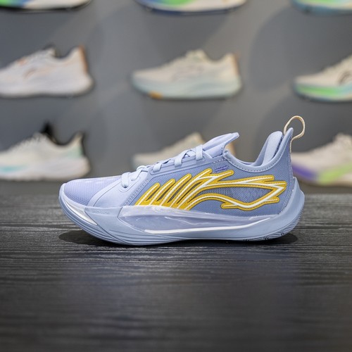 李宁四季通用减震回弹透气篮球鞋