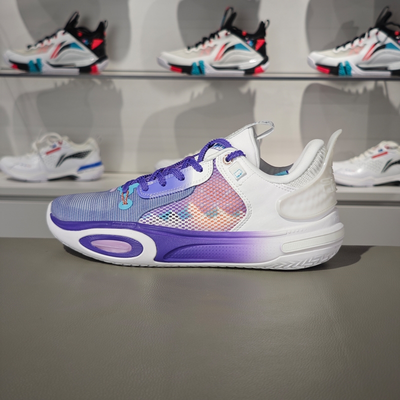 李宁四季通用回弹篮球鞋反光