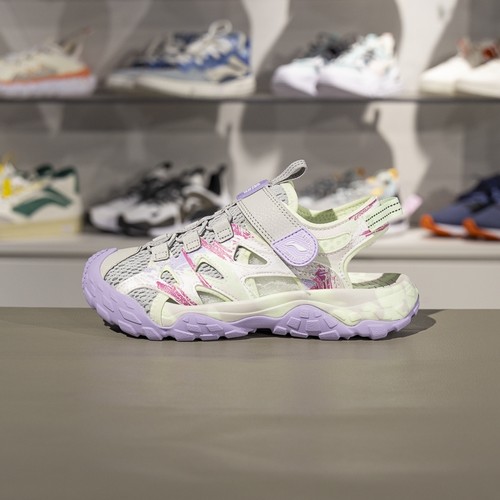 李宁凉鞋反光减震回弹