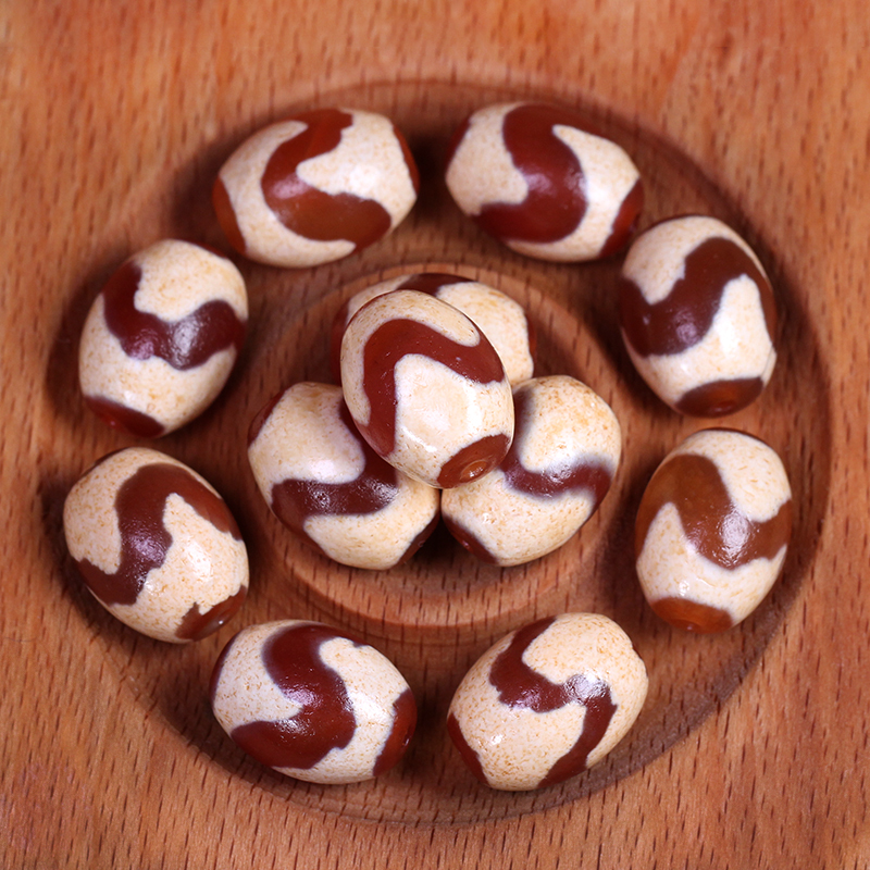 圣饰奇缘 西藏天然玛瑙红肉虎牙天珠手串配珠配饰20*15mm左右