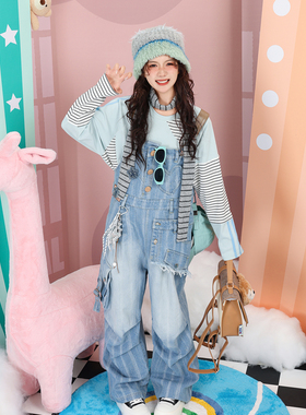 春甜酷双裤腰PU肩带水洗牛仔背带裤条纹印花宽松多口袋工装裤长裤