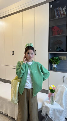 韩国简约chic草绿色小刺绣针织开衫女秋冬内外穿洋气复古毛衣外套