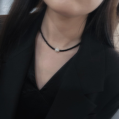 2026新款高级设计感黑色一颗珍珠项链女小众锁骨链毛衣链3116