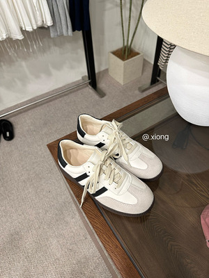 经典三条杠休闲鞋百搭