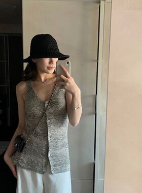 BLUEPOPS-春夏新款时尚博主穿搭小众编织V领单排扣针织背心女