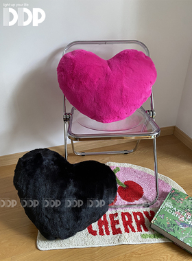 DDP原创手工辣妹y2k美式复古桃红爱心毛绒抱枕卧室家用车载靠垫