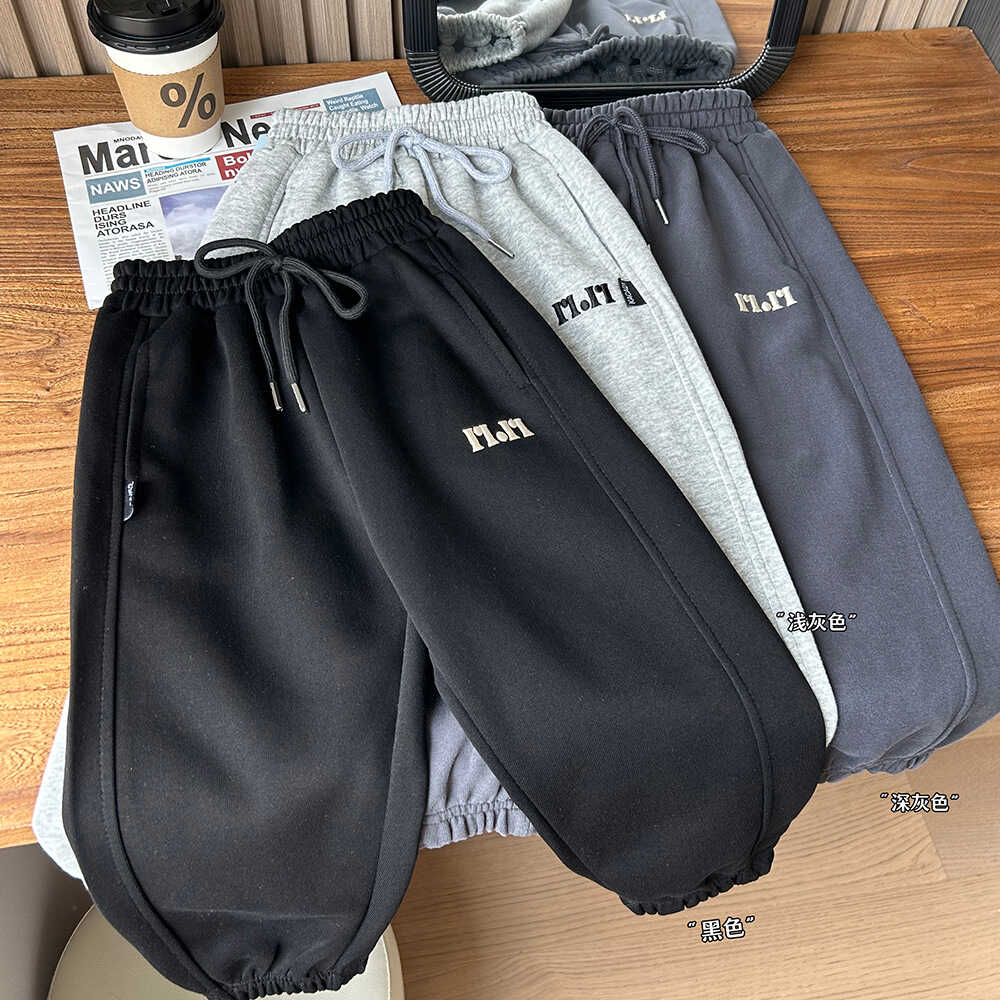 儿童绣字母宽松运动卫裤