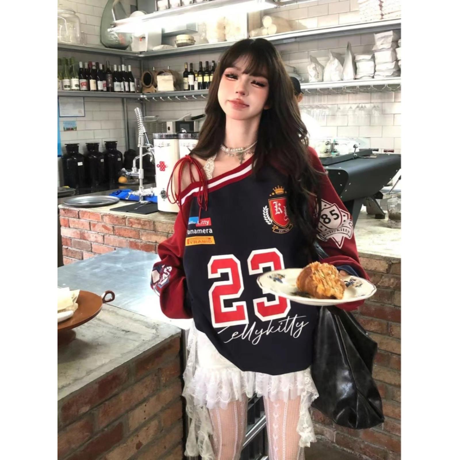 美式复古字母印花卫衣女秋冬新款宽松设计慵懒风oversize斜肩上衣