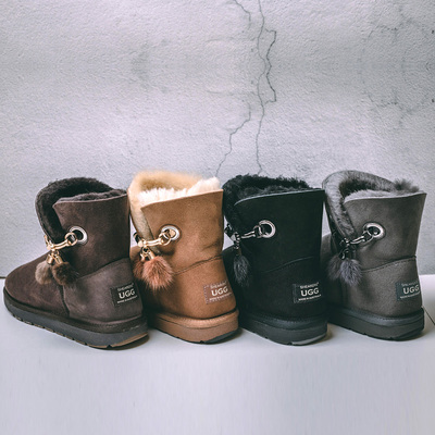 羊皮毛一体金属扣雪地靴