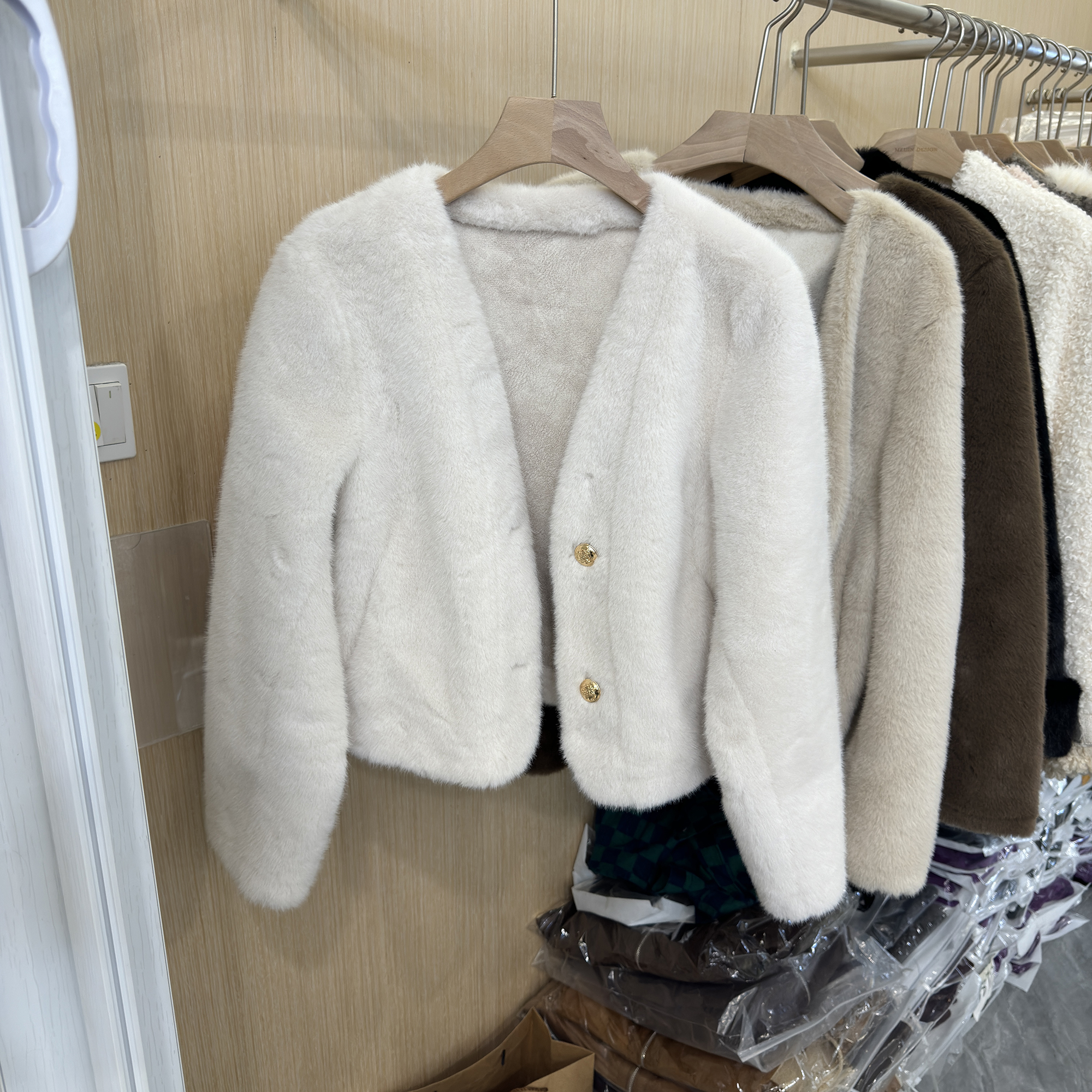 简约皮毛一体仿皮草洋气休闲外套