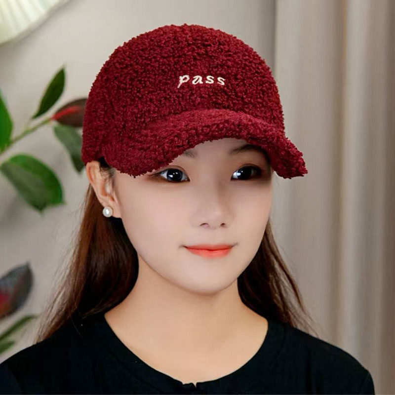 韩版刺绣羊羔绒显脸小鸭舌帽子女