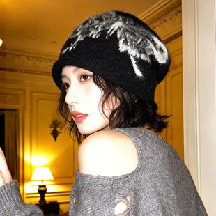 韩系复古蝴蝶黑色堆堆帽子女2025新款秋冬保暖防寒护耳显脸小冷帽