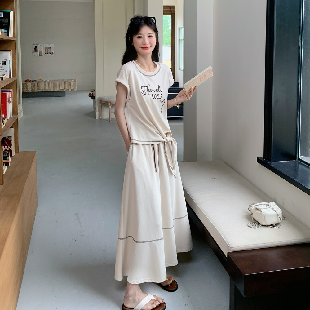 夏季减龄一整套穿搭女2025新款简约大气短袖T恤半身裙休闲两件套,女装套装/套裙,茜茜公主