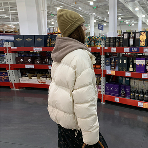 独特超好看色假两件拼接连帽羽绒服女冬2024新款加厚90白鸭绒外套,女生长袜穿搭教学图片