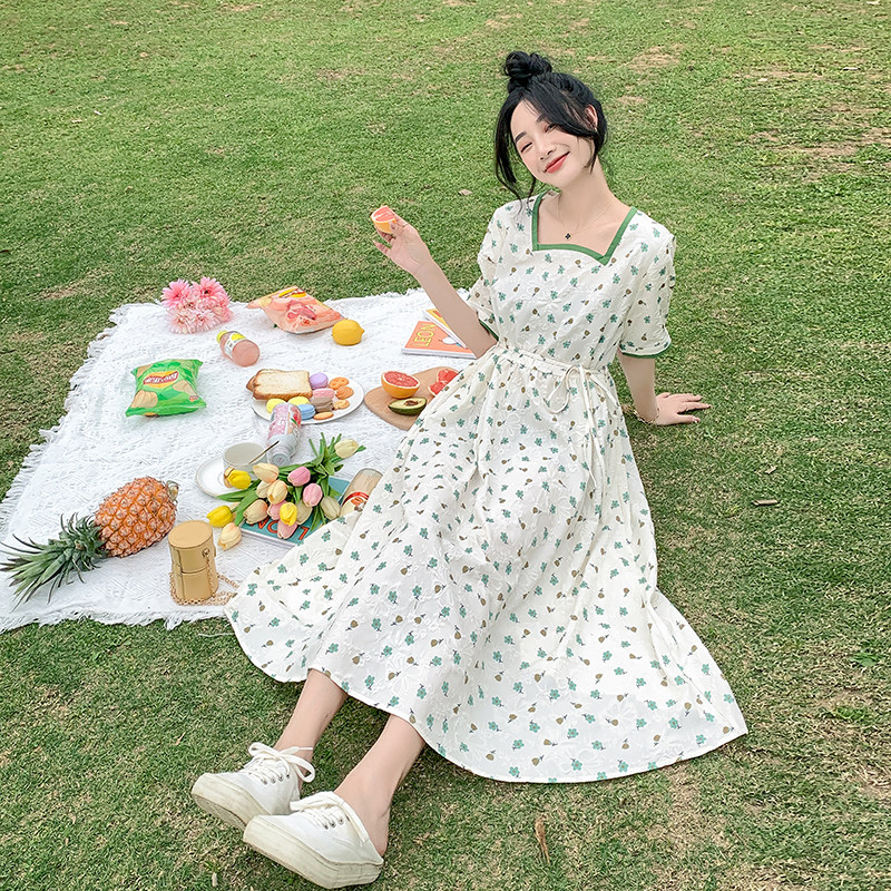 2022新款夏现货温柔文艺范少女感碎花连衣裙166-8231P105K158图片