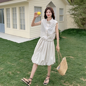 白色休闲立领马甲半身裙套装女2025夏新款高级感宽松小个子两件套图片