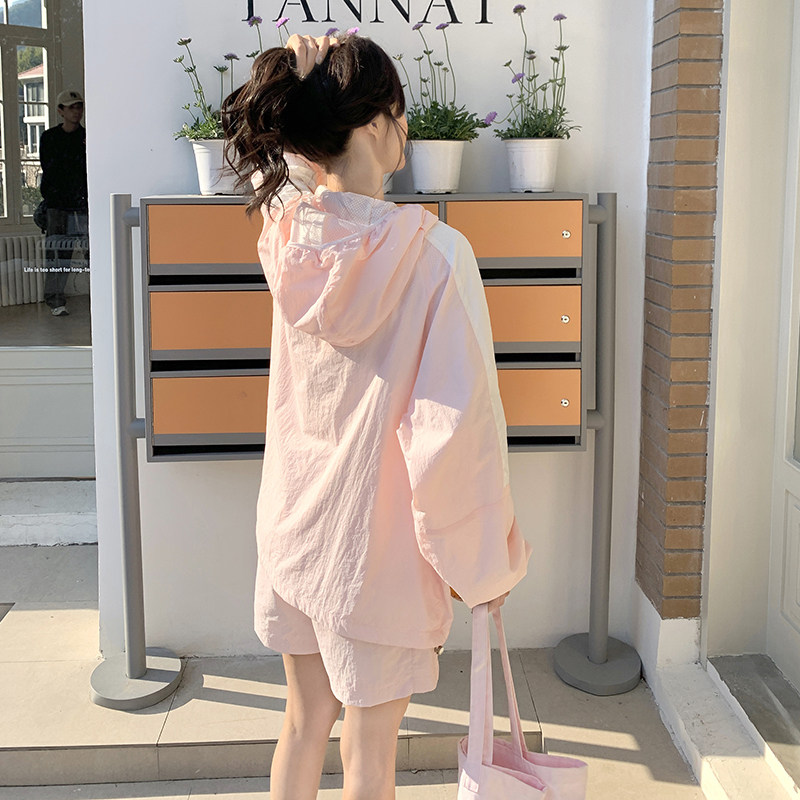 粉色休闲户外防晒衫短裤女2025春季新款学院风运动减龄宽松,女装运动套装,茜茜公主