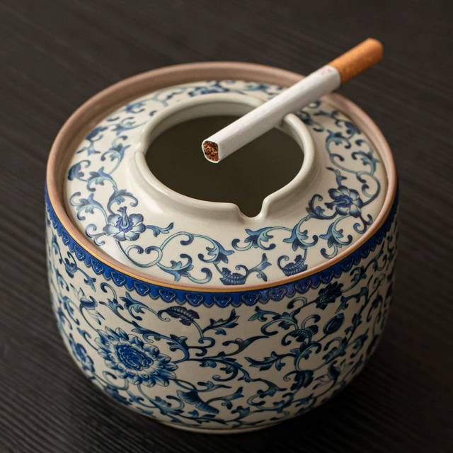 创意青花汝窑烟灰缸带盖大码家用客厅中式复古轻奢防飞灰办公烟缸