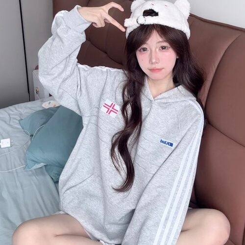 新款连帽套头卫衣女款韩系设计感