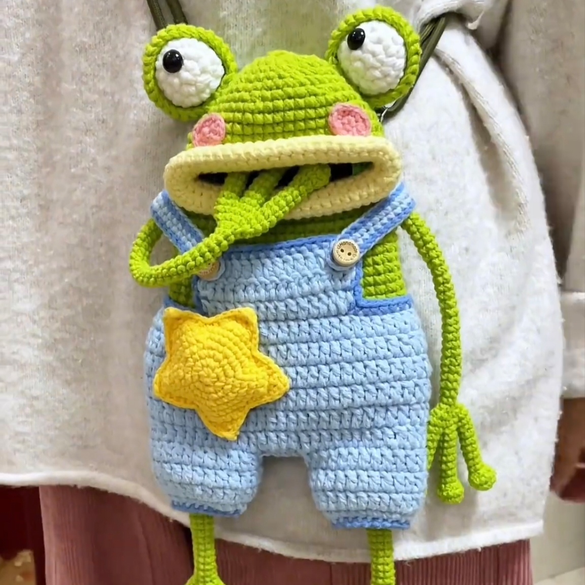 毛线钩针大嘴青蛙手机包手工编织diy材料包自制丑萌斜挎包亲子包