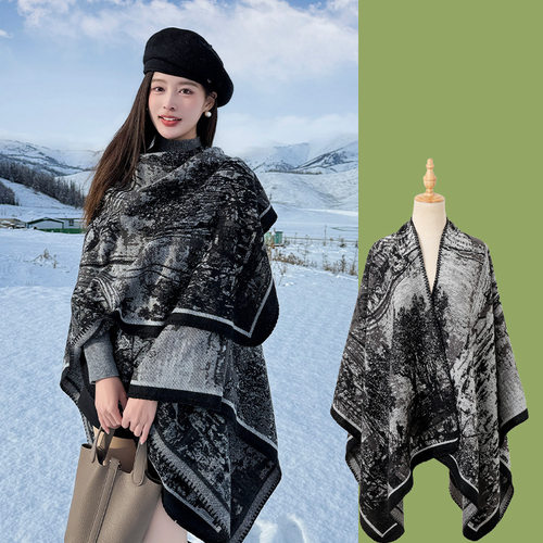 Ethnicshawlwomentraveling