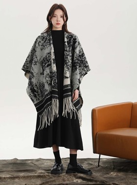Minimalist ink painting shawl for women, paired with high-e
