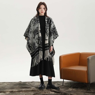 Minimalistinkpaintingshawl