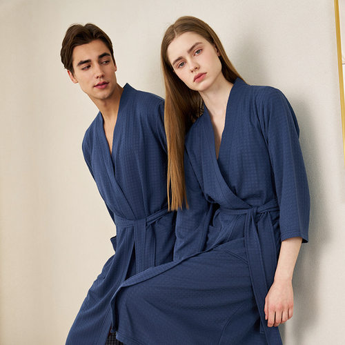 Newcouplesthinbathrobeabs