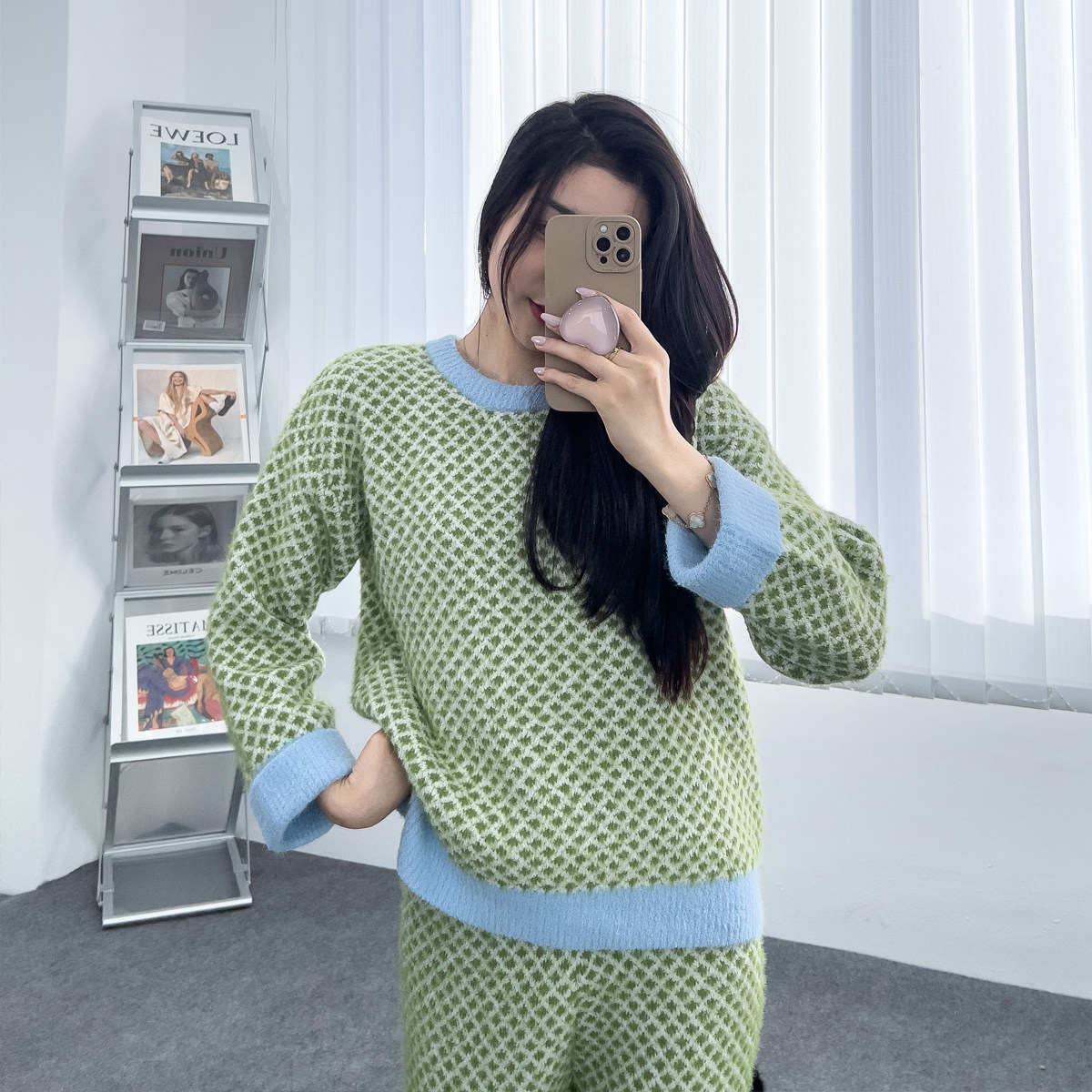 格子拼色软绵绵睡衣女款2023秋冬季休闲圆领半边绒家居服套装