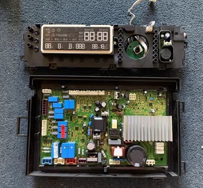 海尔滚筒洗衣机驱动板0021800024