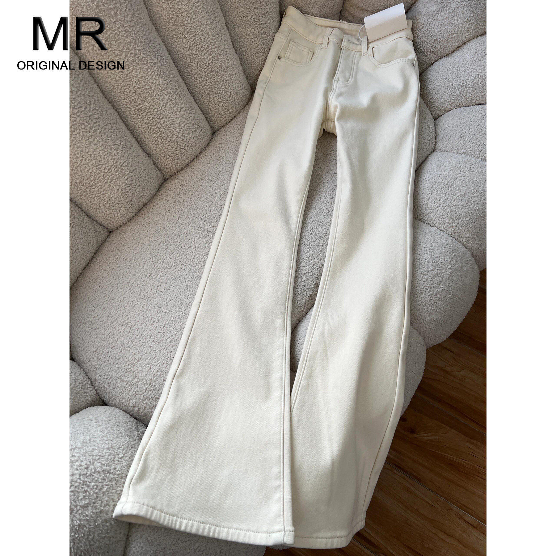 加绒加厚美式高腰微喇牛仔裤女冬季2025新款修身白色马蹄喇叭裤子