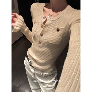 气质修身 黑豆哼哼 智性美人 金色亮丝坑条针织衫 圆领上衣 显瘦长袖