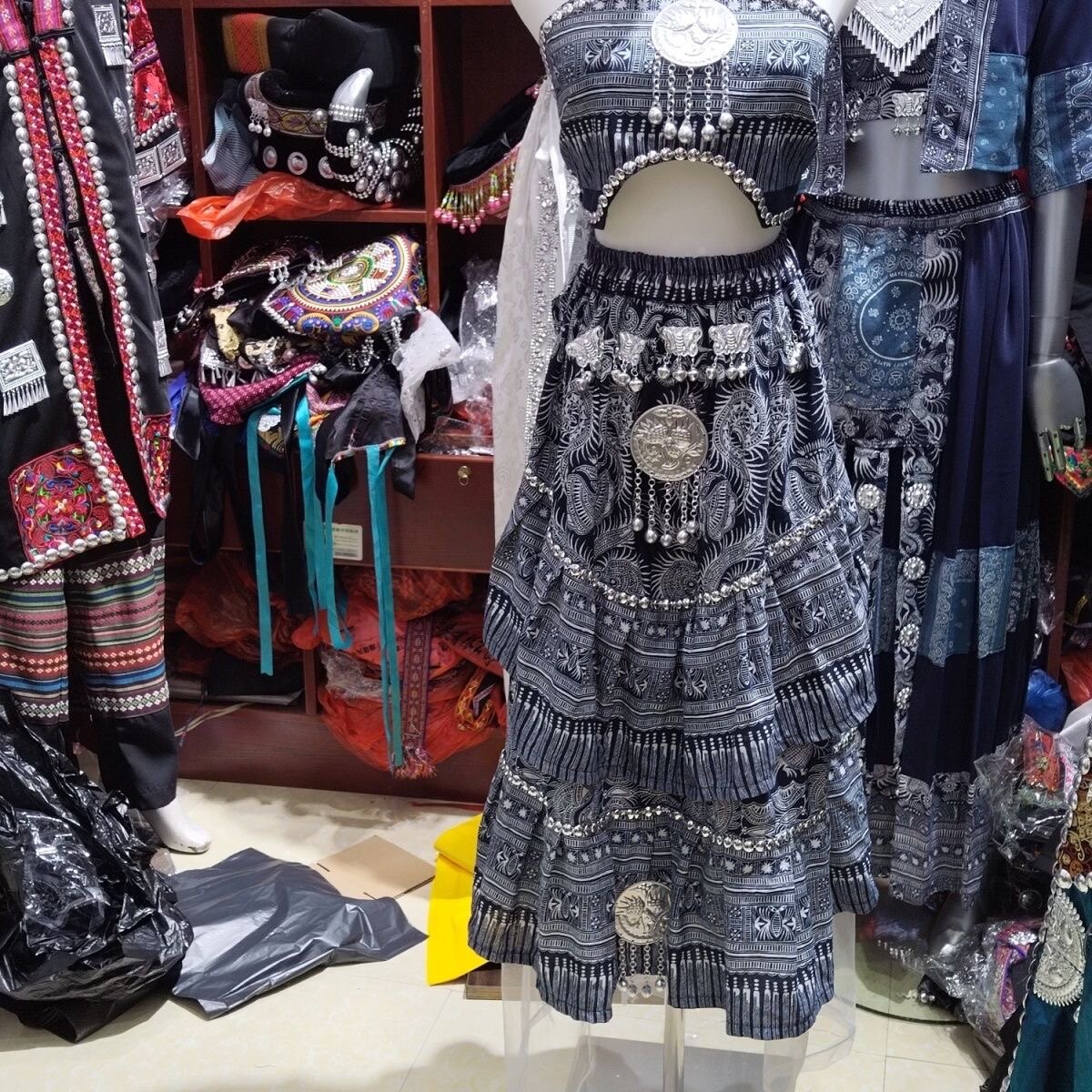 黔兰民族服装店蜡染女装裹胸加裙子旅拍写真直播可用新款爆款时尚