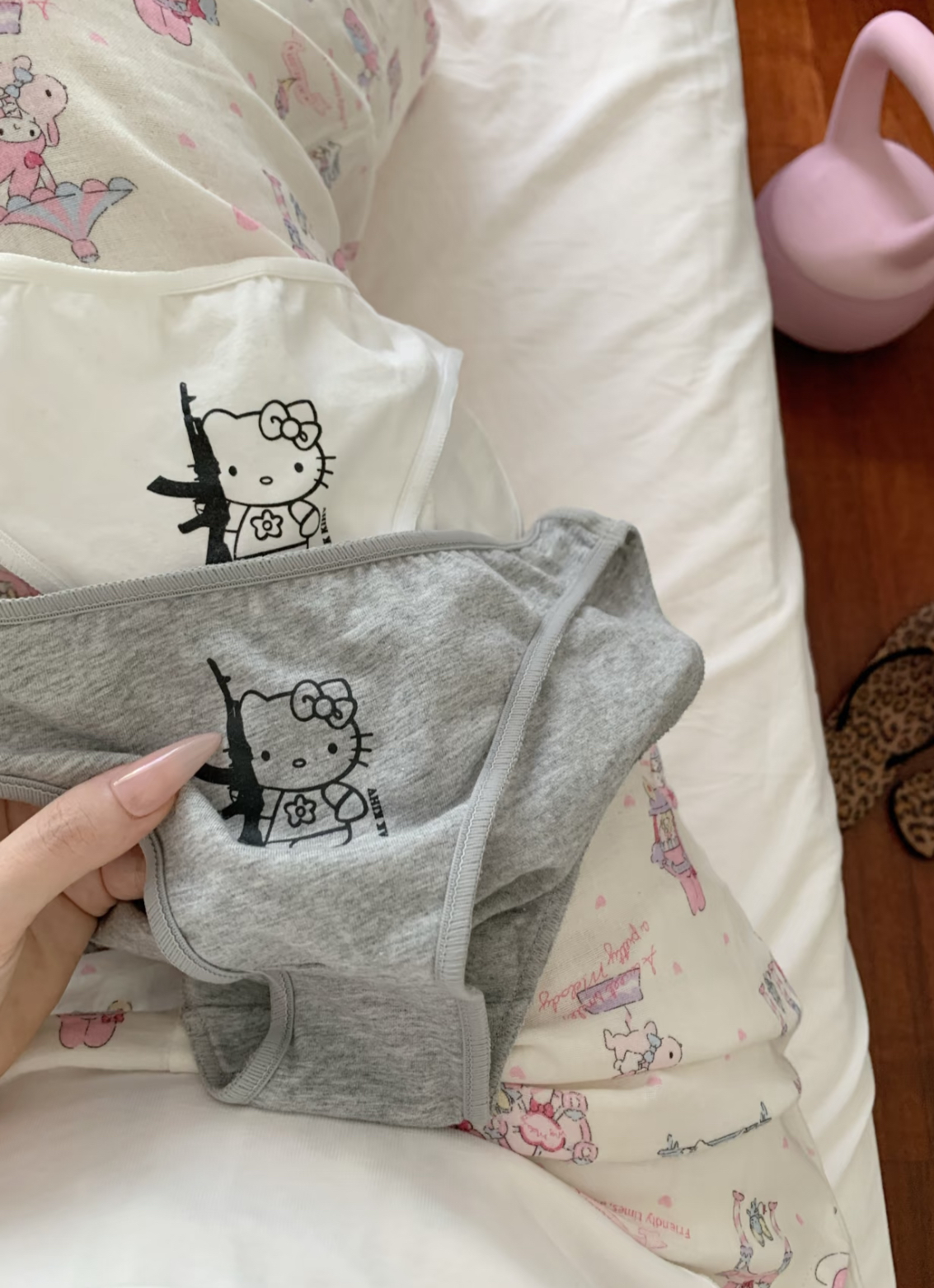 KT少女梦境*AKkitty*简约可爱90s辣妹甜酷性感亚黑白棉质学生