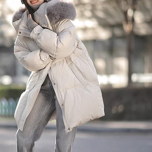 黑绷带鹅绒服狐狸毛领90白鹅绒羽绒服高端平湖女装新款冬季中长款