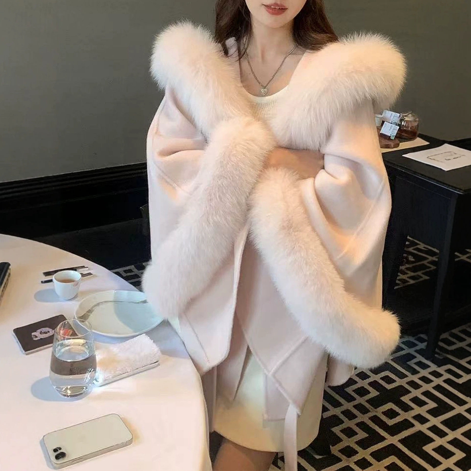 狐狸毛连帽斗篷双面大衣女显瘦