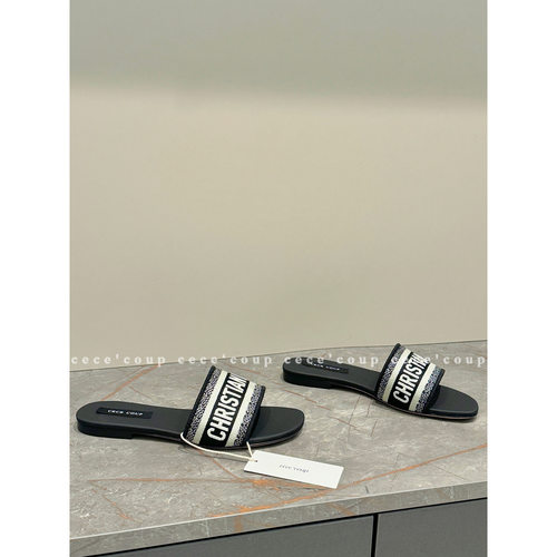 经典字母刺绣一字带拖鞋