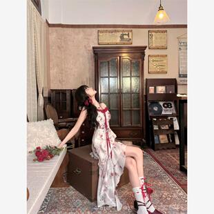 Bull0313【一个叁】酒沁玫瑰 晕染碎花收腰不规则下摆吊带连衣裙