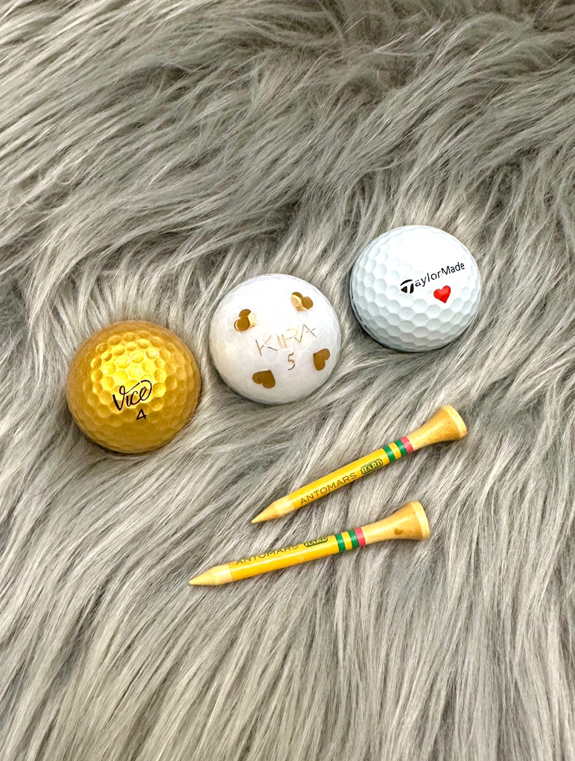 现货泰勒梅Taylormade限量版高尔夫球爱心vskira限定钻石满心新球