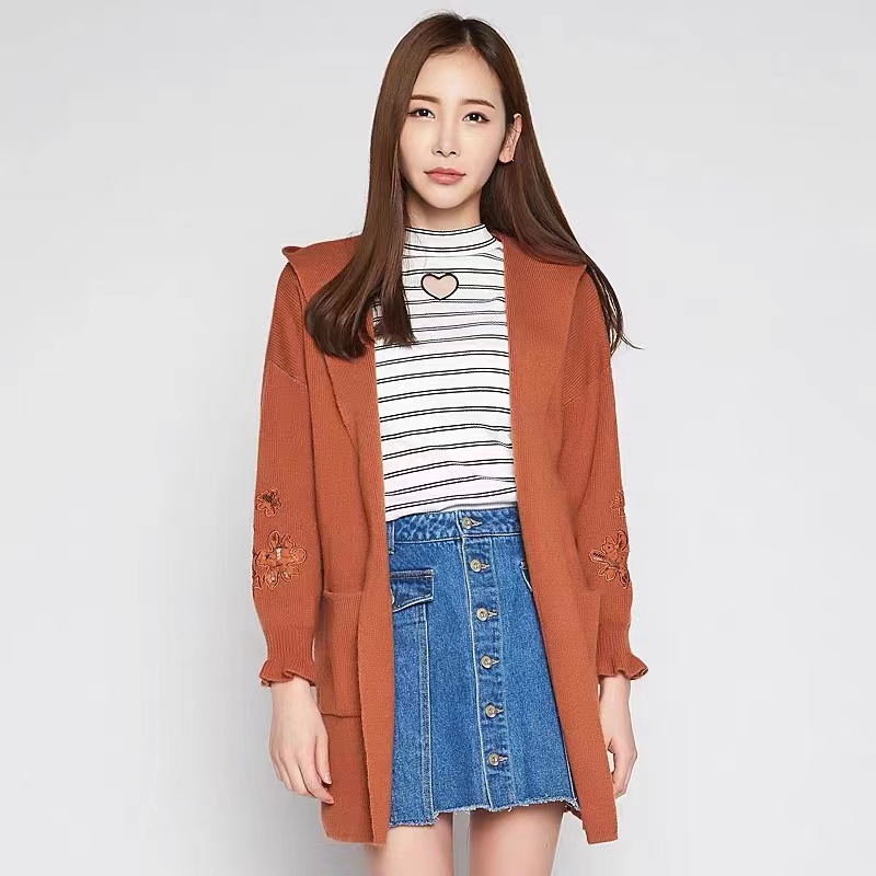 艾格伊品正品连帽刺绣蕾丝花边袖口中长款针织开衫毛衣 8E0216007