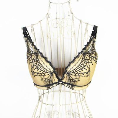 刺绣加厚聚拢双排扣文胸