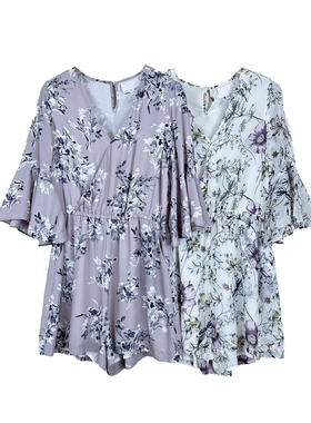 拉系列专柜正品甜美印花V领七分喇叭袖显瘦连体短裤女夏 2P000077